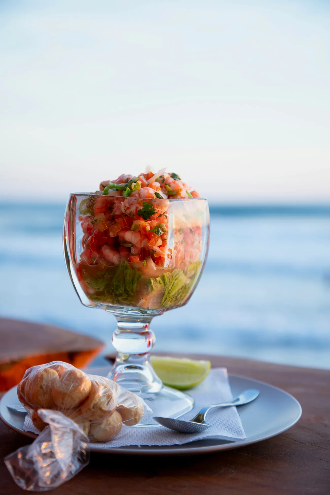 Ceviche de camarón, frescura del mar